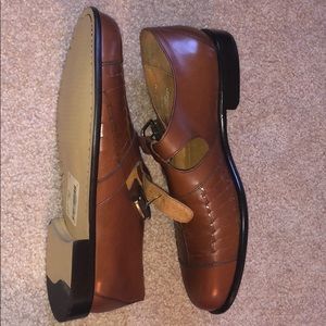 Men’s dress shoes